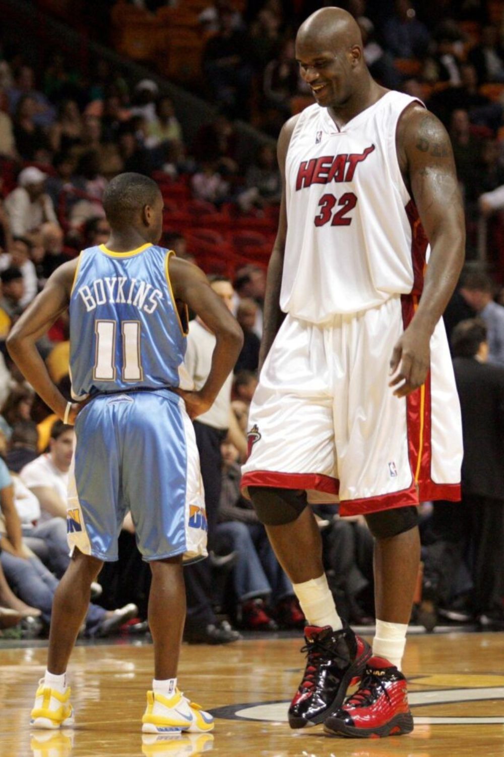 Earl Boykins And Shaq Height Comparison 