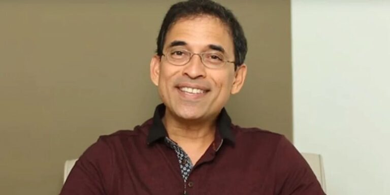 Commentator Harsha Bhogle
