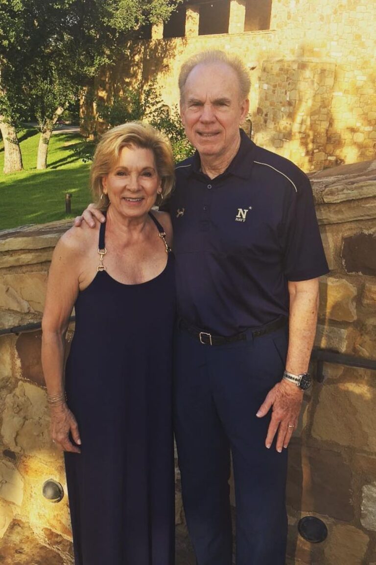 All About Roger Staubach Wife - Players Bio