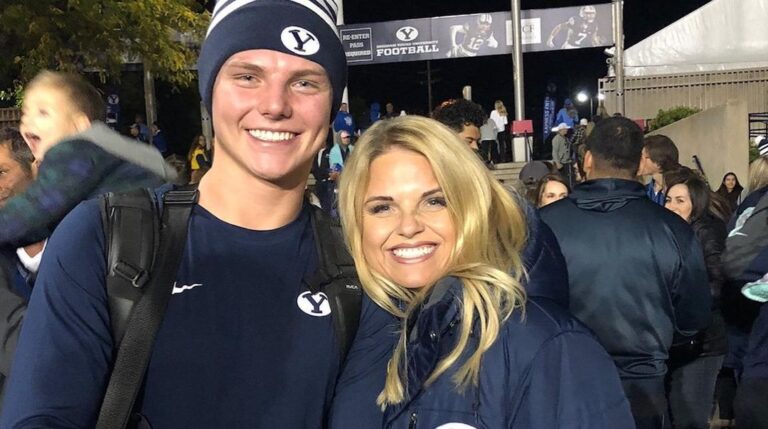 Zach Wilson and his mom Lisa (Source: The Netline)