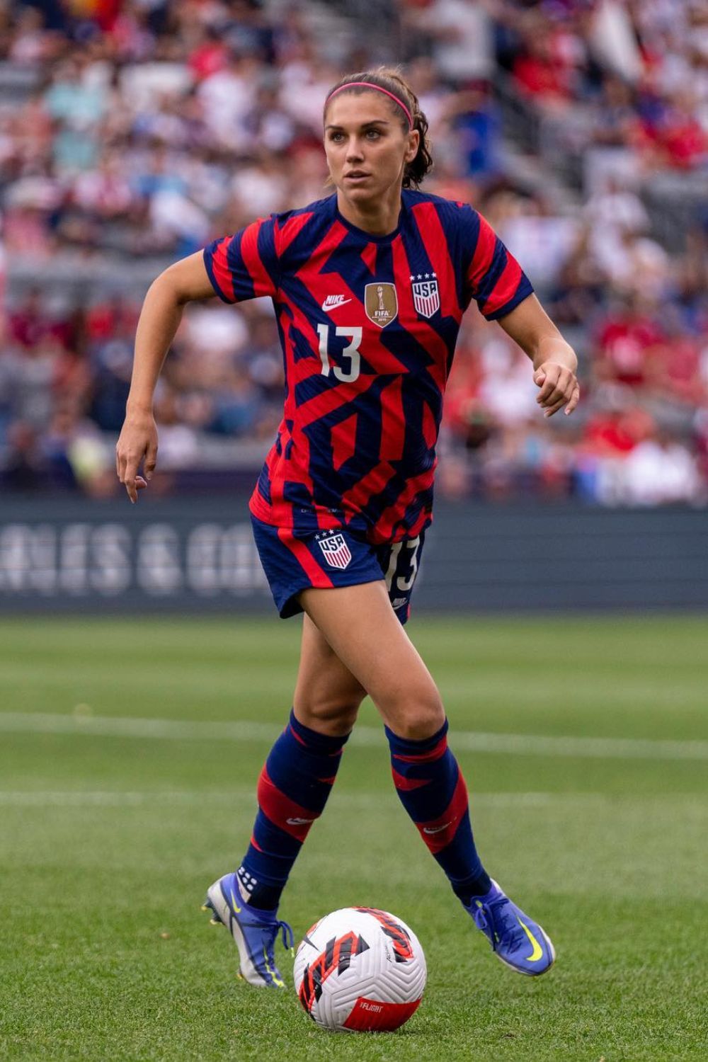 Alex Morgan, A Soccer Striker