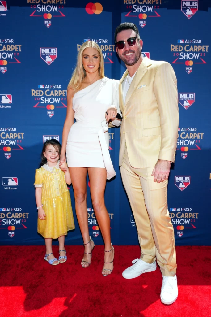 Justin Verlander With His Wife Kate Upton And Daughter