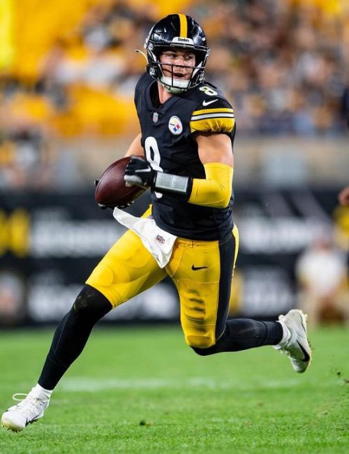 Kenny Pickett, A 2022 NFL Draft Pick Plays For The Steelers