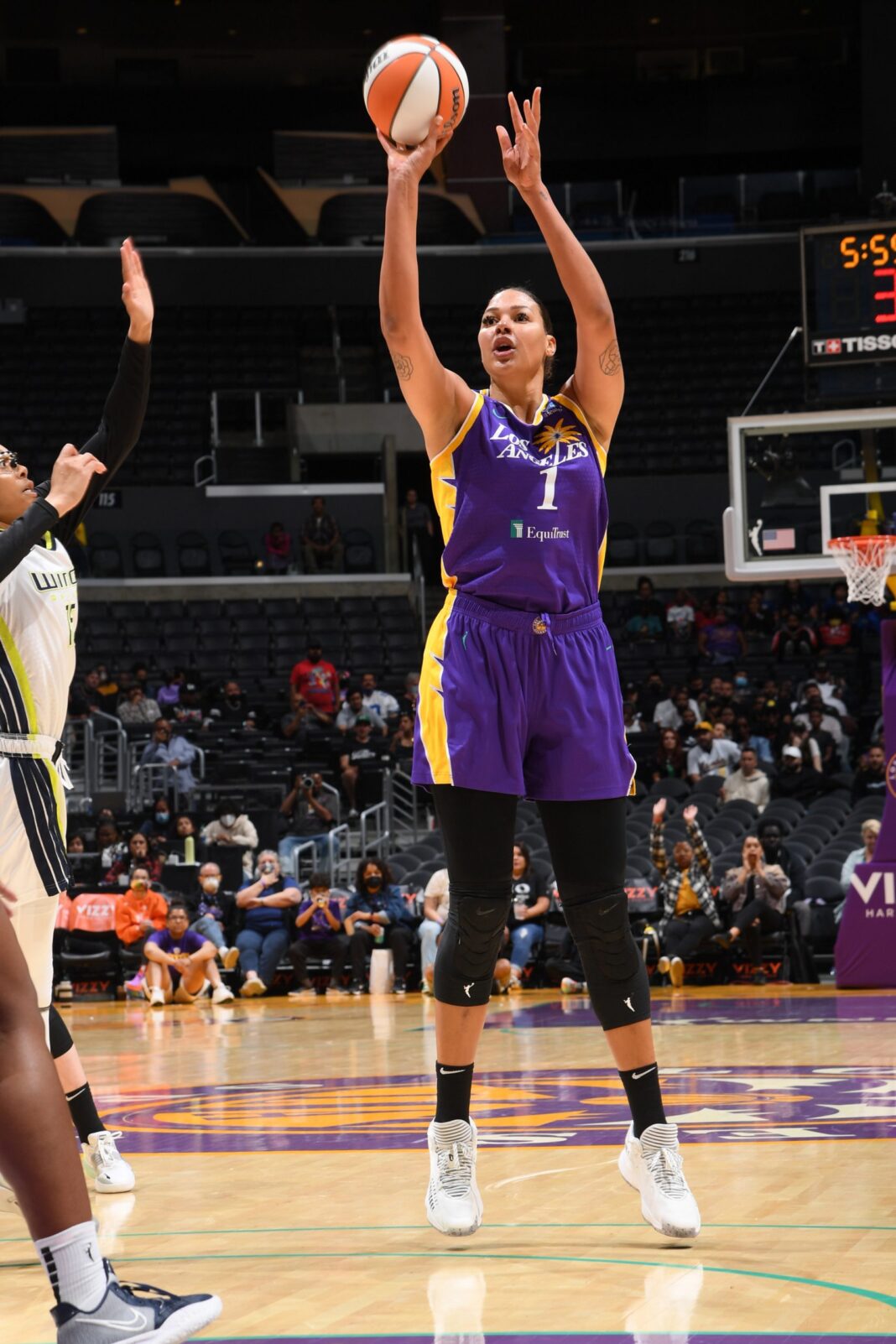 Liz Cambage Net Worth WNBA, Foreign Leagues, Brands, OnlyFans & Controversies Players Bio