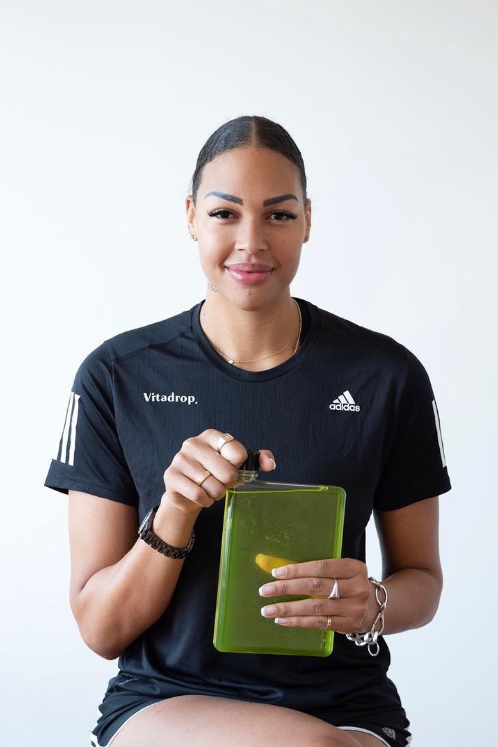 Liz Cambage Promoting Viradrop On Her Social Media Handle 