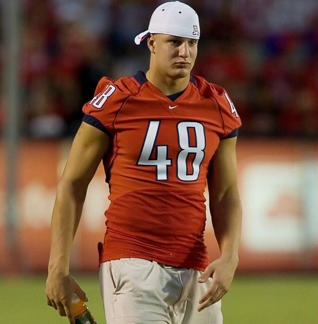 Rob Gronkowski with the Arizona Wildcats (Source: Pinterest)