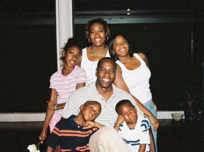 Ayo Dosumnu With His Parents, Two Sisters & An Elder Brother