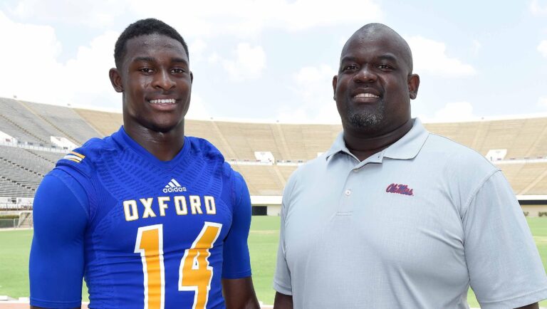 DK Metcalf and Terrence Metcalf (Source: The Clarion Ledger)