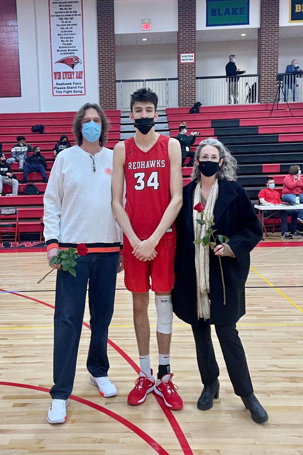 Chet Holmgren With His Parents