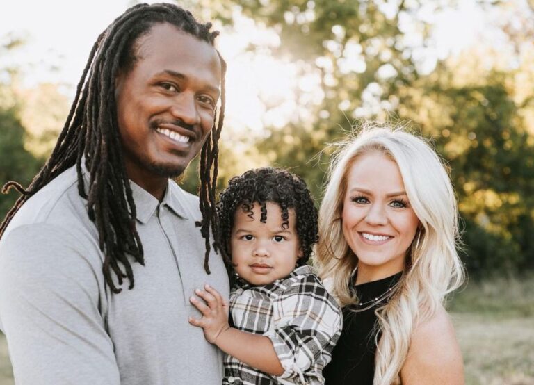 Dont'a Hightower With His Wife And Son