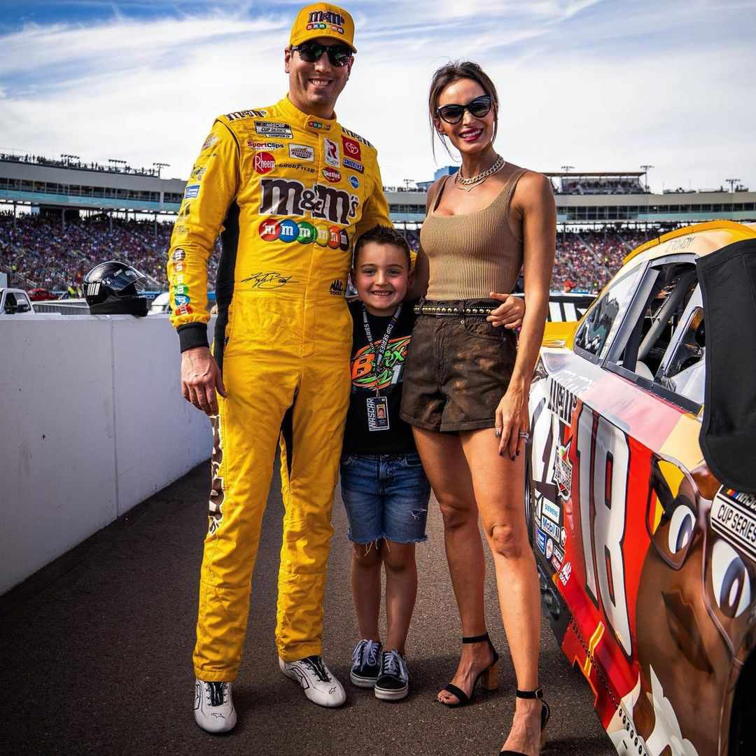 Samantha And Kyle During One Of The Races 