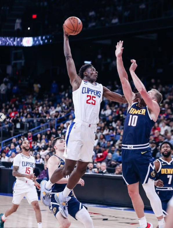Moussa Diabate Playing For The Clippers