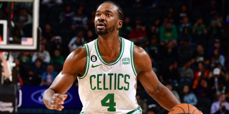 NBA Player Noah Vonleh