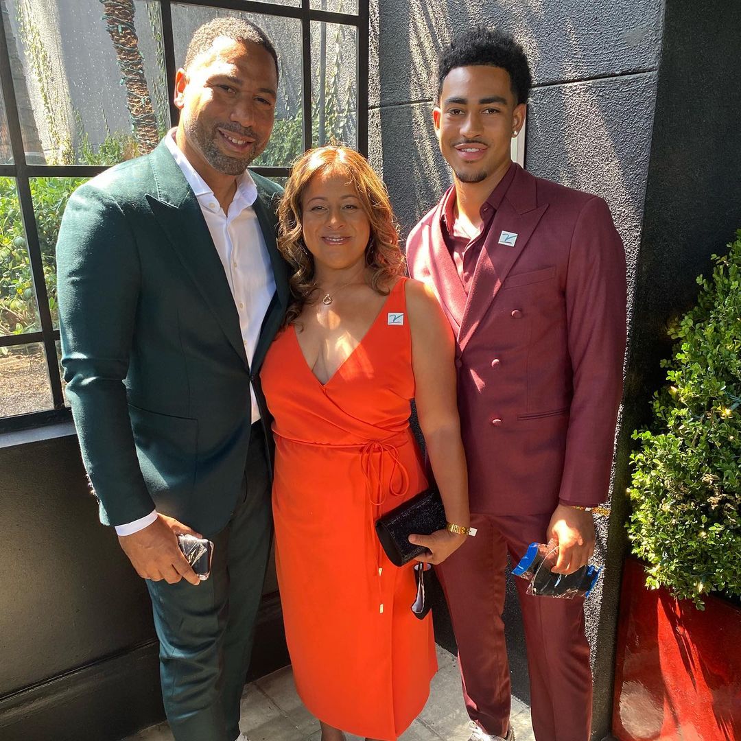 Bryce Young With His Parents