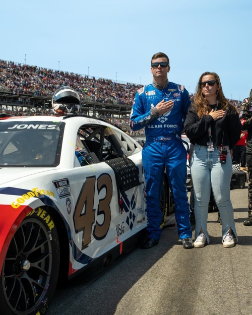 Erik Jones And His Wife