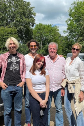 Jeremy Clarkson With His Wife & Kids