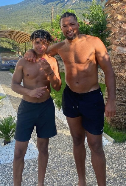 Joe Joyce & His Younger Brother Torann