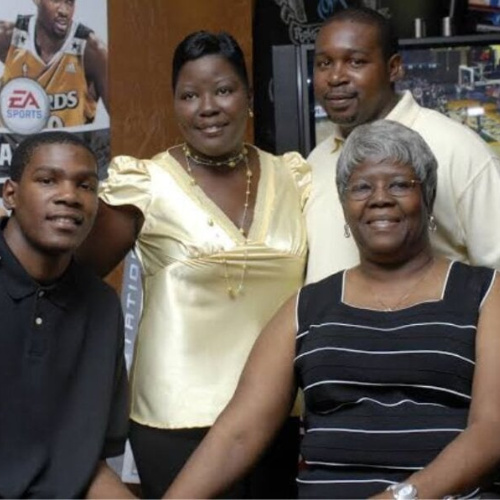 Kevin Durant With His Family