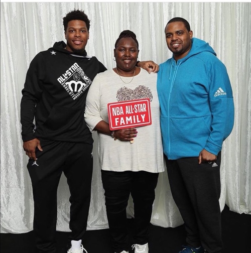 Kyle Lowry With His Brother And Mother