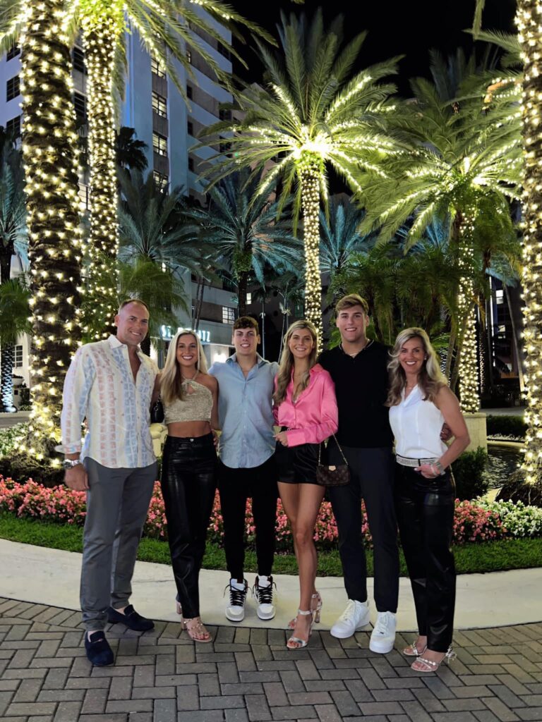 Who Are Ella And Hanna Van Ness? Lukas Van Ness Sister Brother Devan