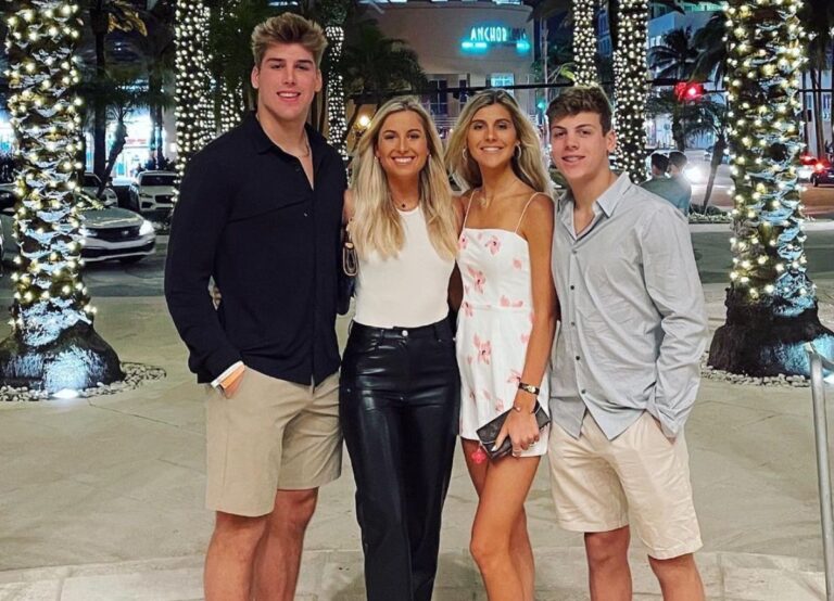 Lukas Van Ness With His Siblings