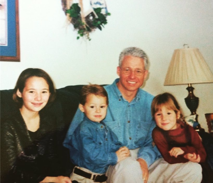 Madyson Joye Goodfleisch With Her Brother, Sister & Father 