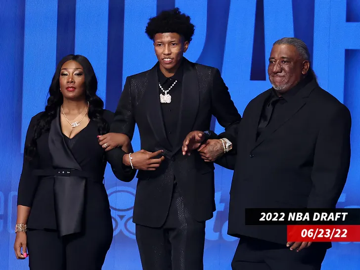 MarJon Beauchamp With His Parents 