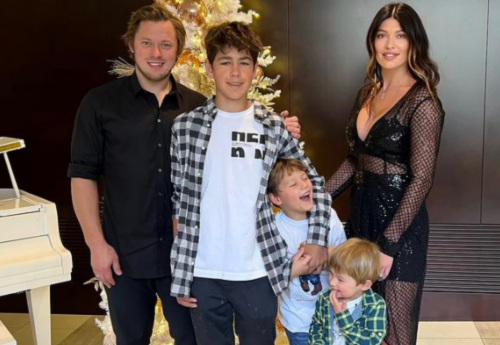 Vladimir Tarasenko With His Wife And Kids (Source: Instagram)