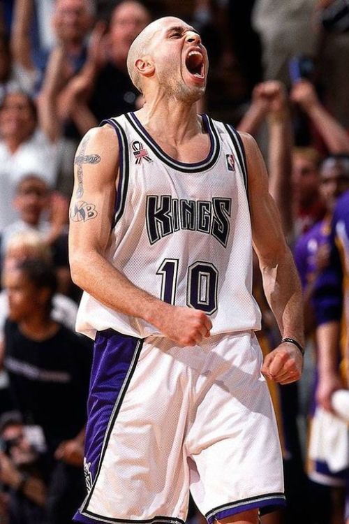 Mike Bibby In Jersey No. 10 