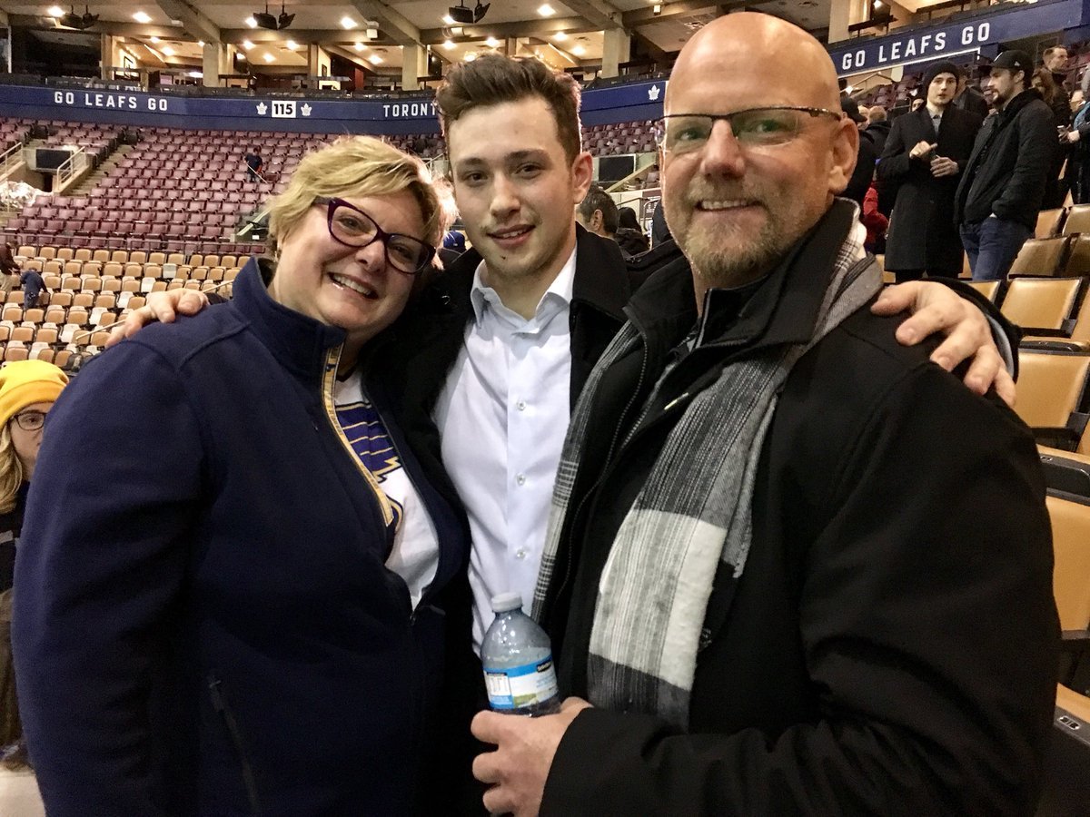 Vince Dunn With His Mother And Father 