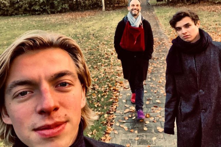 Oliver Norris Takes A Selfie Of Him During A Walk With His Brother Lando And Dad Adam