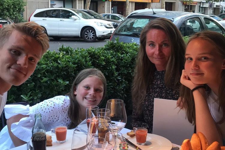 Martin Odegaard Pictured With His Family Including His Mom And His Two Sisters In 2018