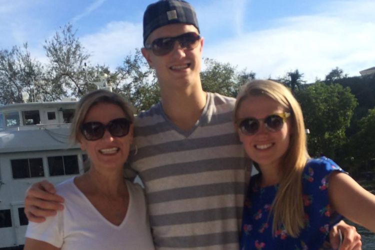 Nick Bjugstad Pictured With His Mom Janine(Left) And Sister Abbie In 2015