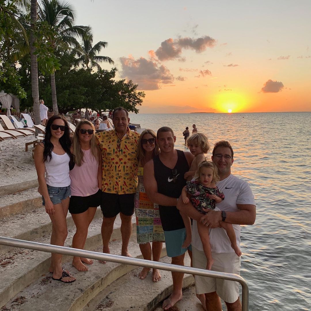 Anthony Rizzo With His Family