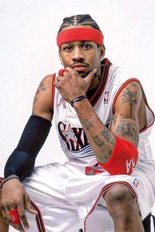 Allen Iverson In Philadelphia 76ers Jersey