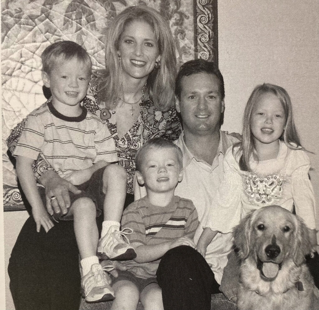 Bob Stoops With His Family 