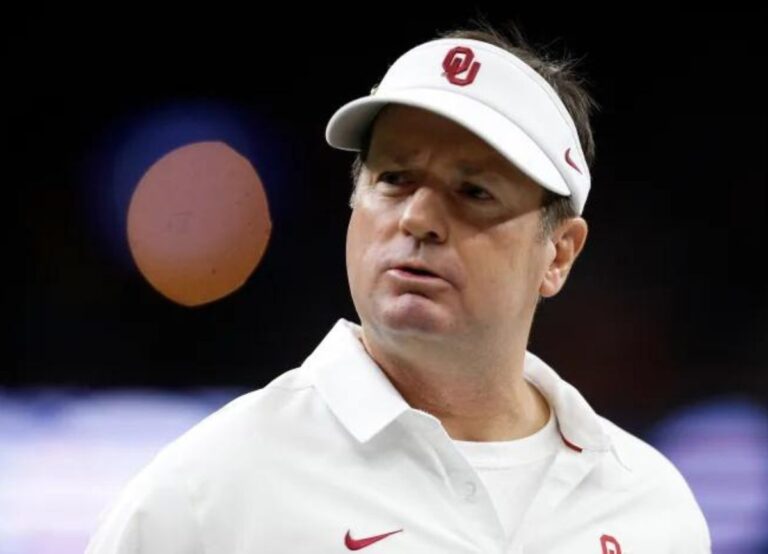 Bob Stoops Putting His Game Face On