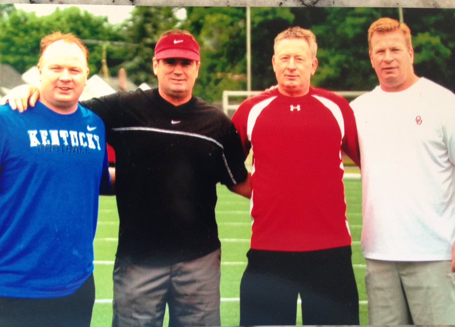 Bob Stoops With His Brothers