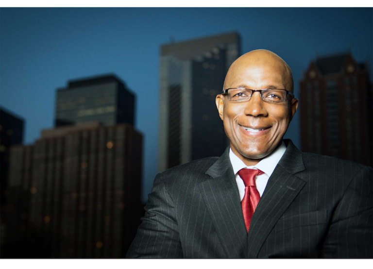 Clyde Drexler smiling