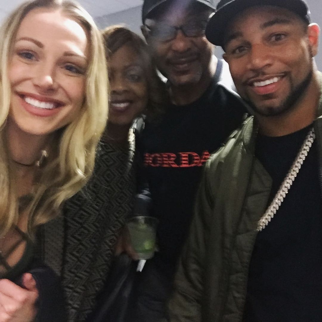 Golden Tate With His Wife, Father And Step-Mother