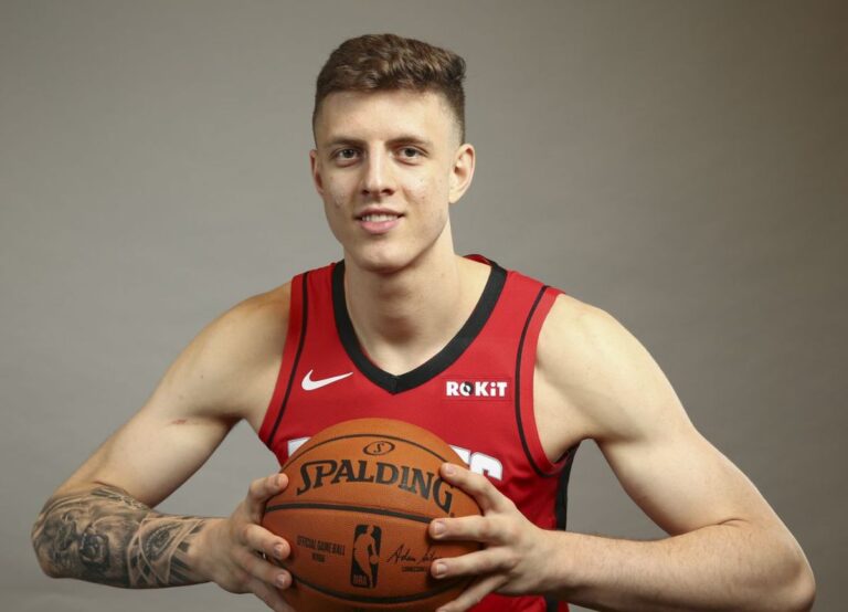 Isaiah Hartenstein Featured Image