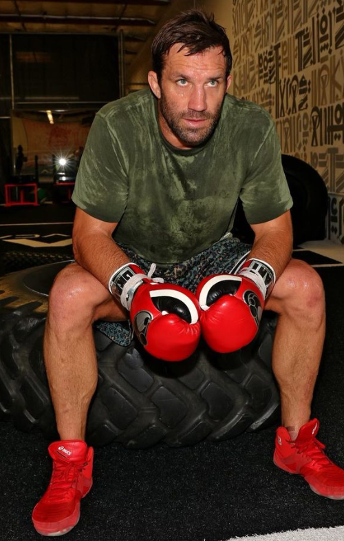 Luke Rockhold Getting Ready For The Game