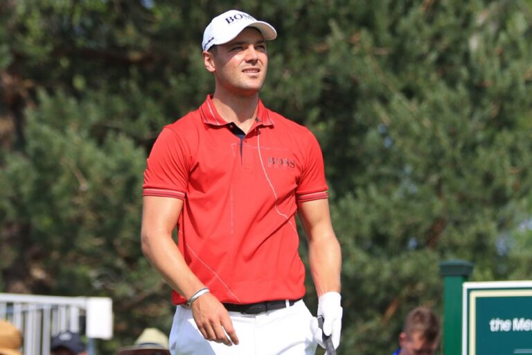 Kaymer playing golf