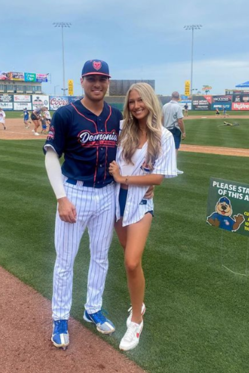 Matt poses with girlfriend before match