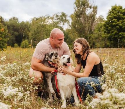 Mitchell Hooper Family With His Pets