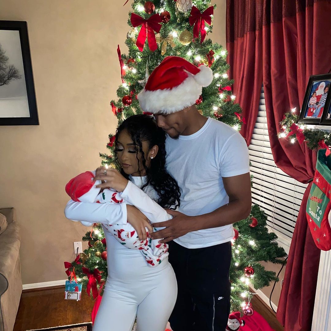 Shakur Stevenson Celebrating Christmas With His Fiancé and Daughter