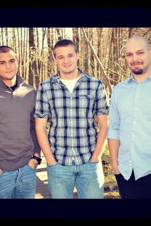 Dustin Poirier With His Brothers