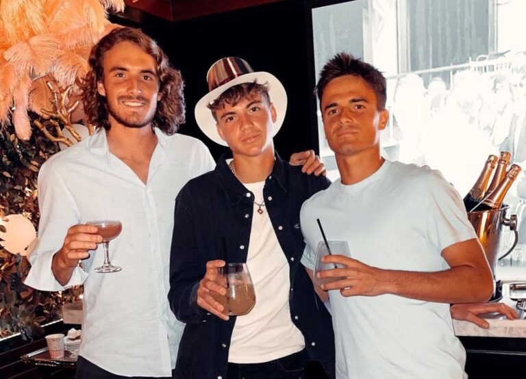 Stefanos Tsitsipas With His Brothers Petros And Pavlos