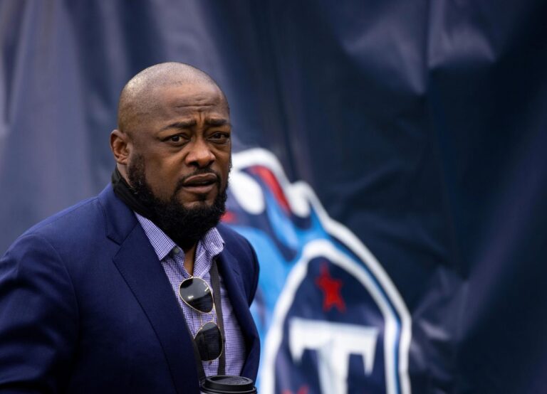 Head Coach Mike Tomlin