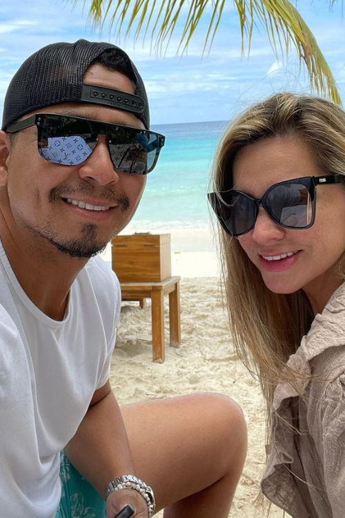 Who is Karelis Carrasco, Wife of Carlos Carrasco? His Parents, Family, Net  Worth, Salary, Jersey 